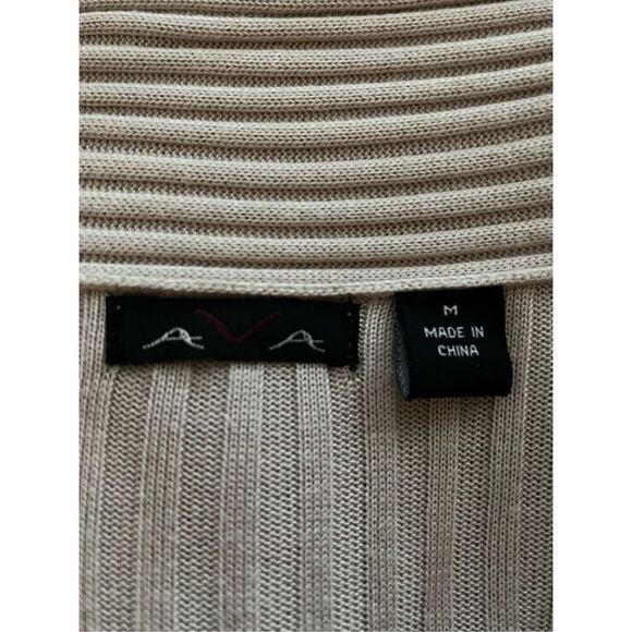 Ava Women’s Medium White Long Sleeve Oversized Viscose Cardigan Sweater - Picture 4 of 7